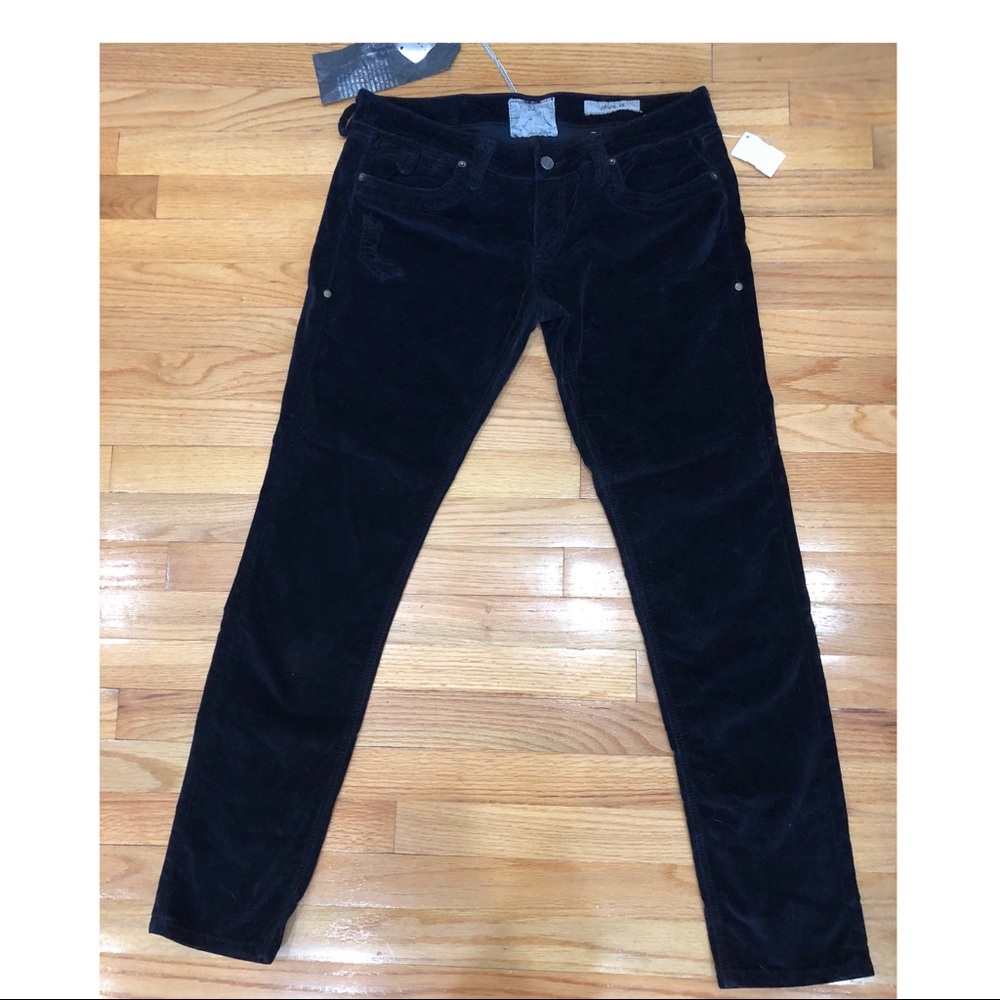 NWT Taverniti So Jeans